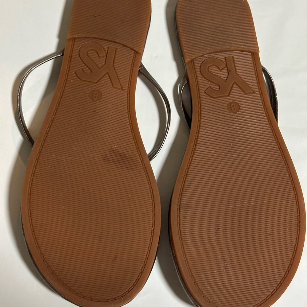 Yosi Samra Size 8 Pewter Thong Women’s Sandals Pre Owned. - Picture 7 of 8